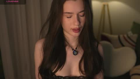 Snapshot of justbarbie_new_ chatting on April 2026 07:29:01 PM Katarina online show from April 2026 07:29:01 PM