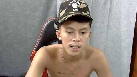 Snapshot of justcallme_james chatting on April 2026 05:21:01 AM James online show from April 2026 05:21:01 AM