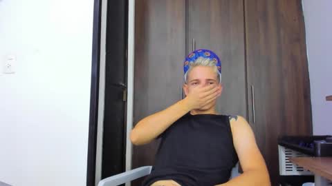 justin_biker online show from November 2025 10:43:02 PM