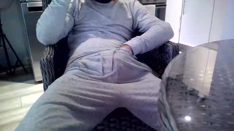 Snapshot of justin_huge chatting on October 2025 10:49:02 AM Justin online show from October 2025 10:49:02 AM