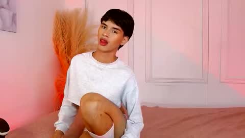 Justin online show from October 2025 02:42:02 AM