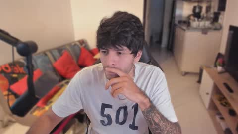 Diego online show from October 2025 10:18:01 PM