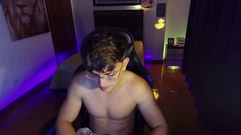 Snapshot of justin_trevor chatting on October 2025 11:01:02 PM Justin trevor online show from October 2025 11:01:02 PM