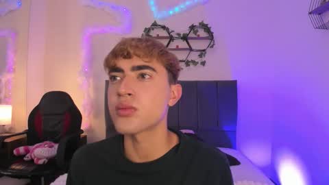 Justin online show from December 2025 11:30:02 AM