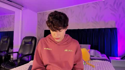 Snapshot of justinbe_ chatting on April 2026 12:52:01 AM Justin online show from April 2026 12:52:01 AM