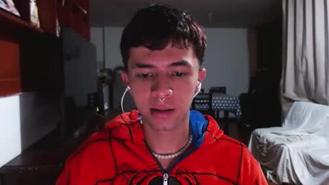 Justine online show from September 2025 04:40:02 AM