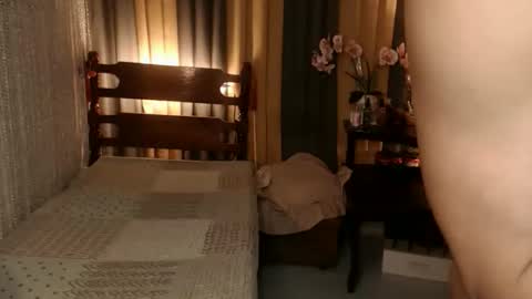 Snapshot of justine_hunk chatting on March 2026 04:36:01 AM justine_hunk online show from March 2026 04:36:01 AM