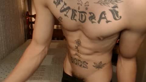 justine_hunk online show from March 2026 03:37:02 PM