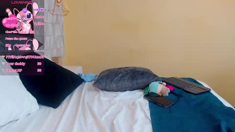 Snapshot of justineperry chatting on February 2025 04:55:01 PM Justine online show from February 2025 04:55:01 PM