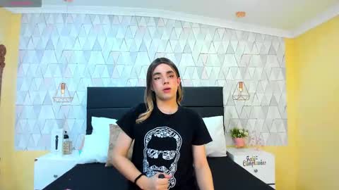 Snapshot of justineperry chatting on October 2025 03:40:02 AM Justine online show from October 2025 03:40:02 AM