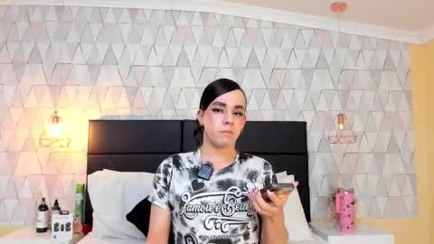 Snapshot of justineperry chatting on November 2025 03:18:02 AM Justine online show from November 2025 03:18:02 AM