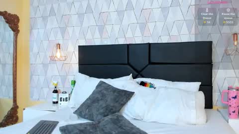 Snapshot of justineperry chatting on November 2025 04:11:01 AM Justine online show from November 2025 04:11:01 AM