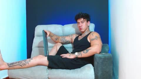 justinfuller_31 online show from December 2025 03:36:01 AM