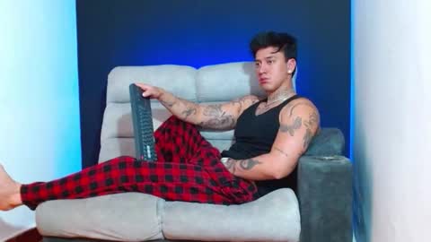 justinfuller_31 online show from January 2026 10:12:02 PM