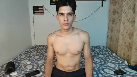 Snapshot of justinsinner1 chatting on January 2025 01:18:02 AM justinsinner1 online show from January 2025 01:18:02 AM