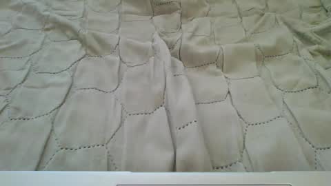 Snapshot of justinyojustin chatting on April 2026 08:01:02 AM justinyojustin online show from April 2026 08:01:02 AM