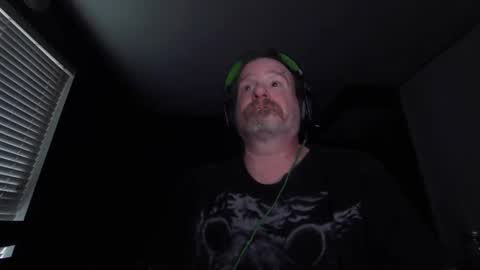 Snapshot of justmetool chatting on October 2025 10:43:02 PM Tool online show from October 2025 10:43:02 PM