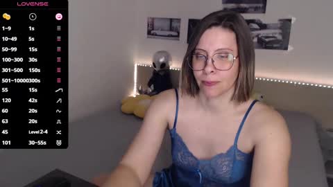 Julie online show from February 2025 05:41:02 AM