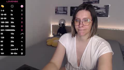 Julie online show from February 2025 06:06:01 AM