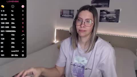 Julie online show from December 2025 05:13:01 AM