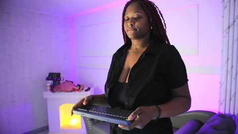 Snapshot of justnala_ chatting on January 2025 10:22:01 AM Nala online show from January 2025 10:22:01 AM