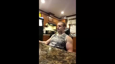 Snapshot of justus0624 chatting on April 2026 01:25:01 AM justus0624 online show from April 2026 01:25:01 AM