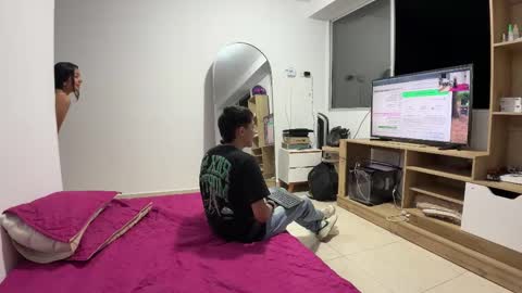 Juan and friends online show from October 2025 11:15:01 PM