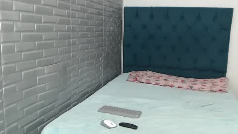 juviaandgray online show from December 2024 02:14:02 AM