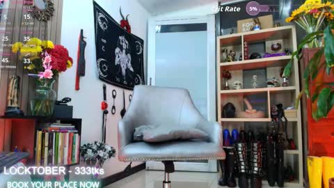 Snapshot of kaariyn_ chatting on October 2025 02:33:01 AM Carym online show from October 2025 02:33:01 AM