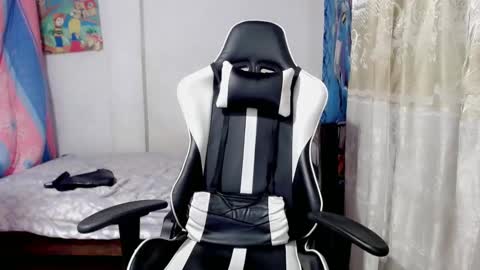 Snapshot of kabic_dragon736 chatting on February 2025 05:59:01 AM Kabic online show from February 2025 05:59:01 AM