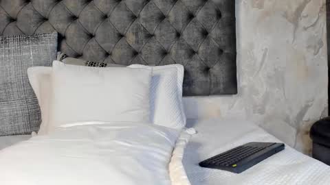 KAEL online show from February 2025 10:35:02 AM