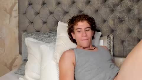 KAEL online show from February 2025 11:11:01 AM