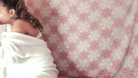 Snapshot of kaelagreen chatting on February 2025 05:23:01 AM kaelagreen online show from February 2025 05:23:01 AM