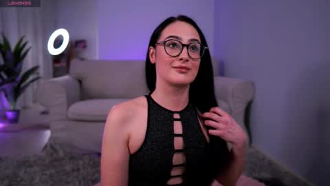 Snapshot of kaelisrose chatting on March 2026 11:25:01 AM Rose online show from March 2026 11:25:01 AM