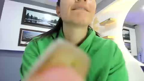 Snapshot of kagomme_h chatting on March 2026 04:39:01 AM Antonella online show from March 2026 04:39:01 AM