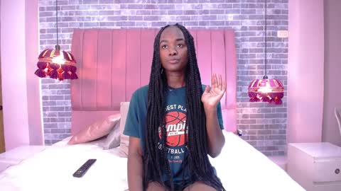 Snapshot of kaiadebayo chatting on December 2024 11:57:01 PM Angie  online show from December 2024 11:57:01 PM