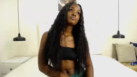 Snapshot of kaiadebayo chatting on February 2025 04:48:02 PM Angie  online show from February 2025 04:48:02 PM