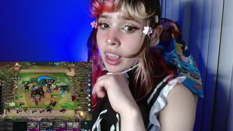 Snapshot of kairilovescumm chatting on December 2024 01:53:01 AM Kairi online show from December 2024 01:53:01 AM