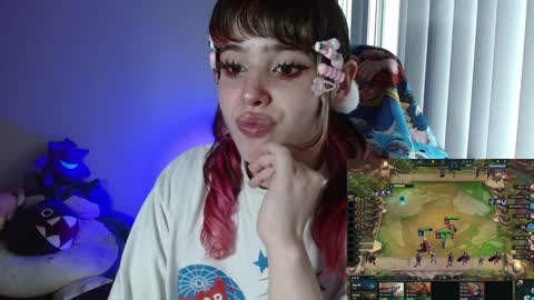 Snapshot of kairilovescumm chatting on January 2025 10:02:01 PM Kairi online show from January 2025 10:02:01 PM