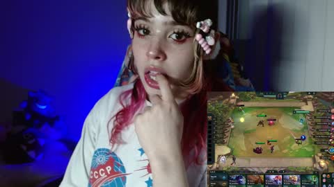 Snapshot of kairilovescumm chatting on January 2025 01:04:01 AM Kairi online show from January 2025 01:04:01 AM