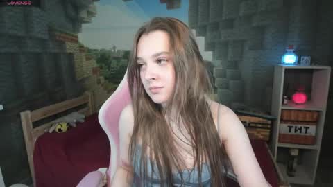Snapshot of kaisajenner chatting on April 2026 08:10:01 AM Kaisa online show from April 2026 08:10:01 AM
