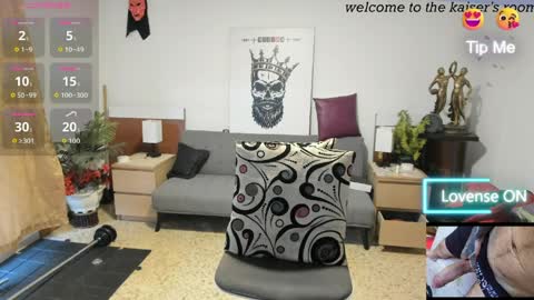 kaiser679 online show from April 2026 06:57:01 PM