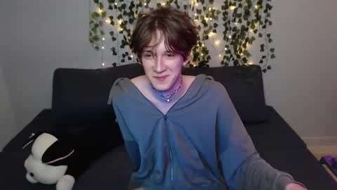 slutkai online show from October 2025 07:11:02 PM