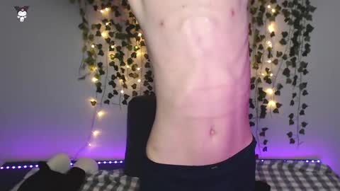 slutkai online show from November 2025 01:04:02 AM