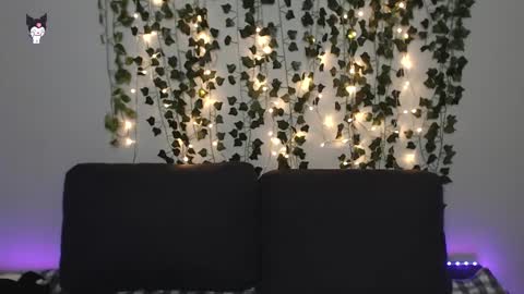 slutkai online show from November 2025 04:51:01 PM