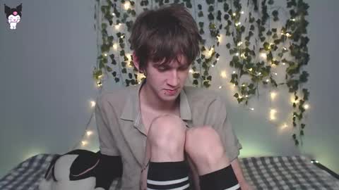 slutkai online show from December 2025 10:36:01 PM