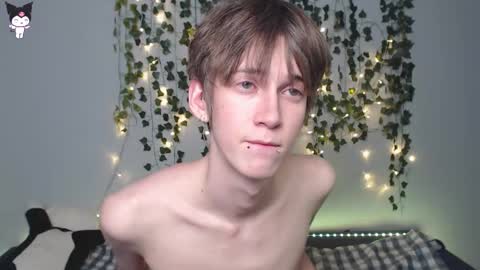 slutkai online show from December 2025 09:11:02 PM