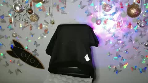 Kaitlin online show from November 2025 06:18:02 PM