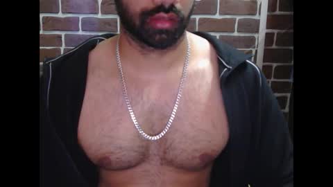 Vicky online show from February 2025 06:08:02 PM