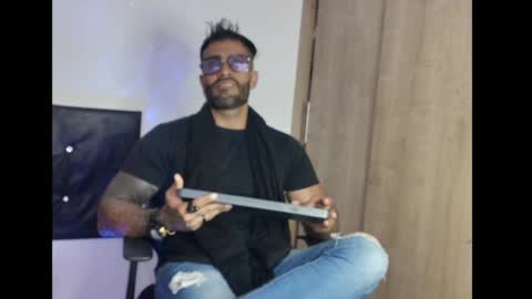 Kaleth Price online show from February 2025 01:05:02 AM